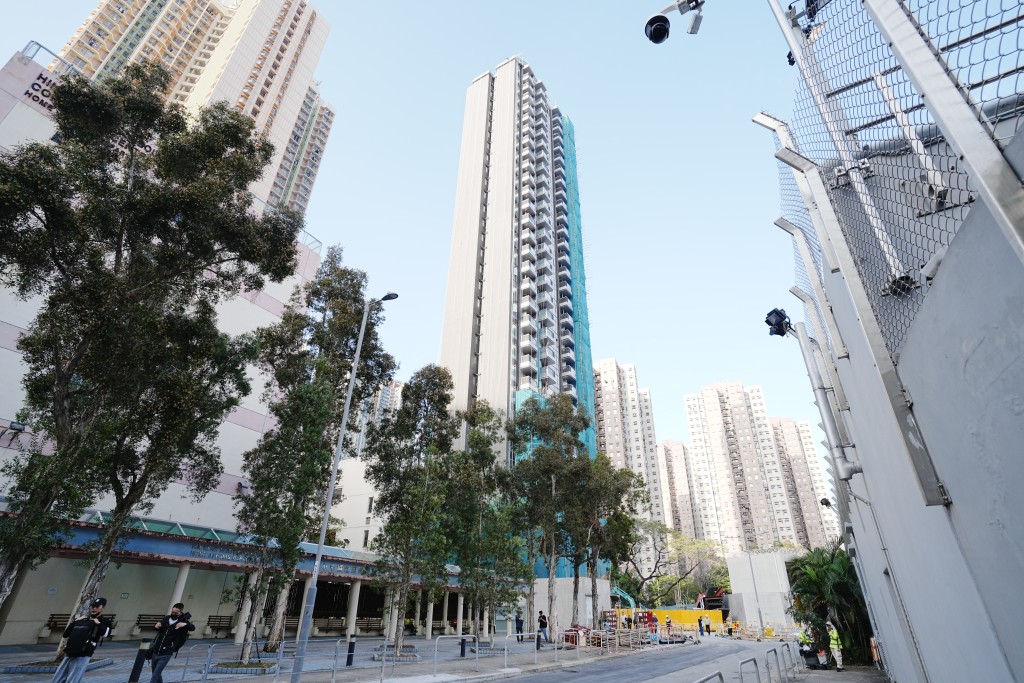 沙田UNI Residence暫售172伙,套現逾8.7億元。 沙田UNI Residence暫售172伙,套現逾8.7億元。