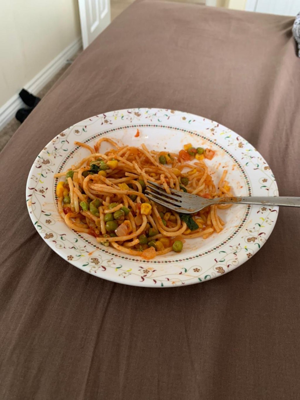 愛心正餐喬嫂嫂炮製雜豆茄汁薑黃意粉，喬寶寶當然讚好味。