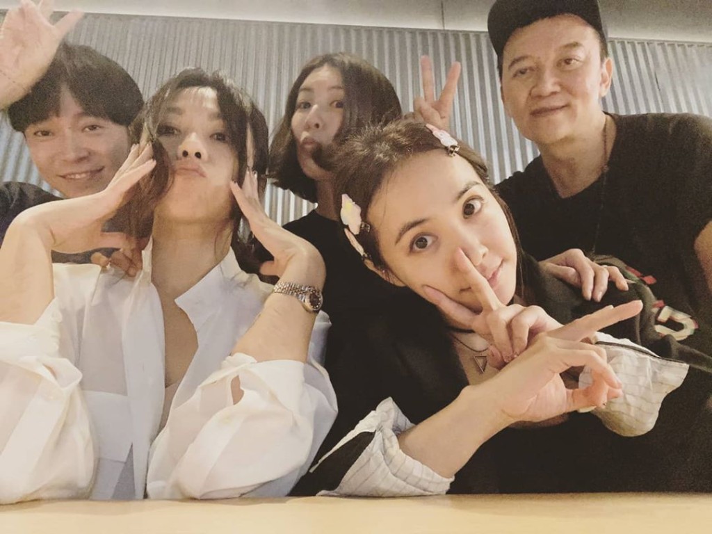 吳青峰、蔡健雅、許茹芸、蔡依林等瘋狂玩了一晚。