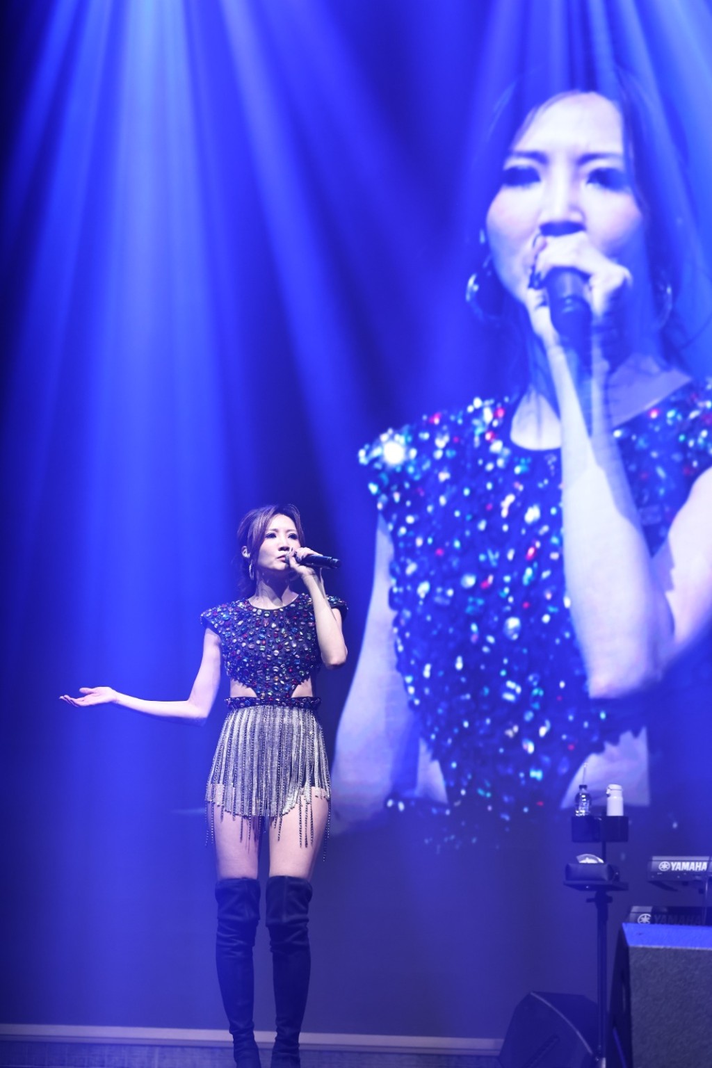 吳若希佛山騷感觸落淚。