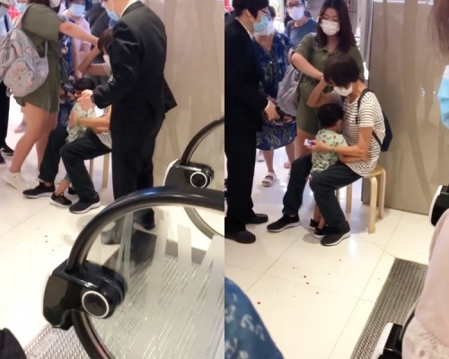 受傷婦人在商場接受治理。將軍澳主場網民Lo Car Ol片段截圖