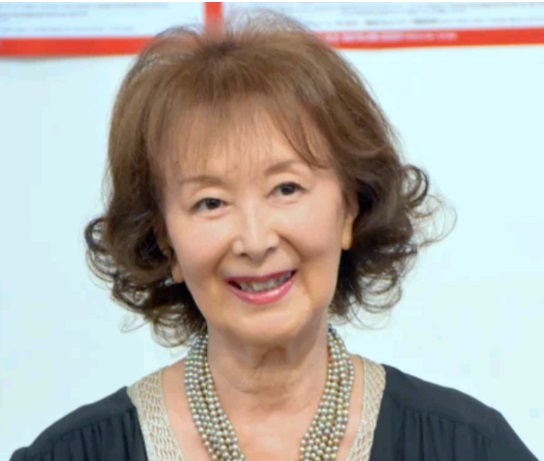 岸惠子晚年亦活躍於演藝界，2022年仍以89歲高齡演出talk show。