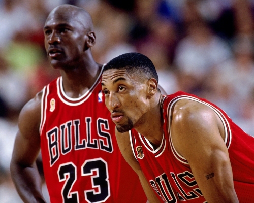 喬靖夫認為，柏賓（右）與佐敦同樣偉大。