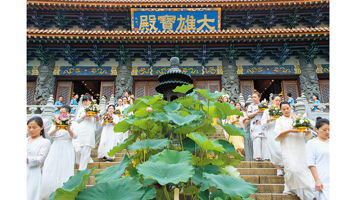 「盛世荷花．福祐香港」荷花展於上周五在大嶼山寶蓮禪寺舉行開幕典禮。