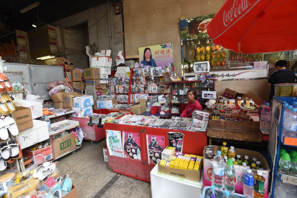 上水一間報檔發生爆竊案,損失150條香煙、一箱飲品及少量現金,總值約6萬元。梁國峰攝