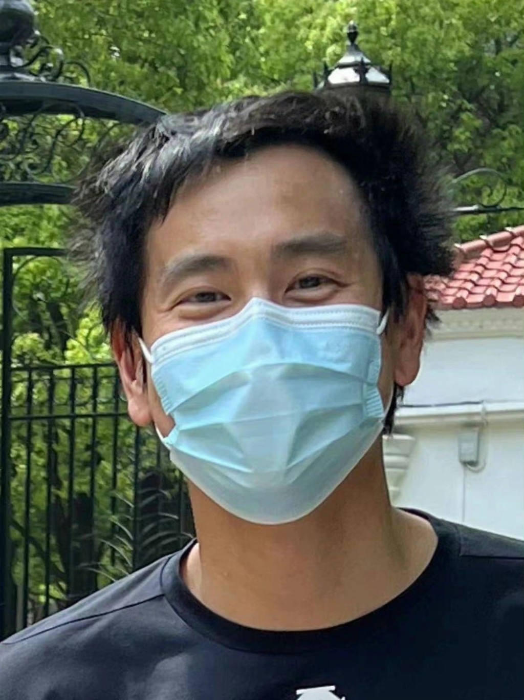 個髮型係好影響嘅,但都仲好靚仔吖。