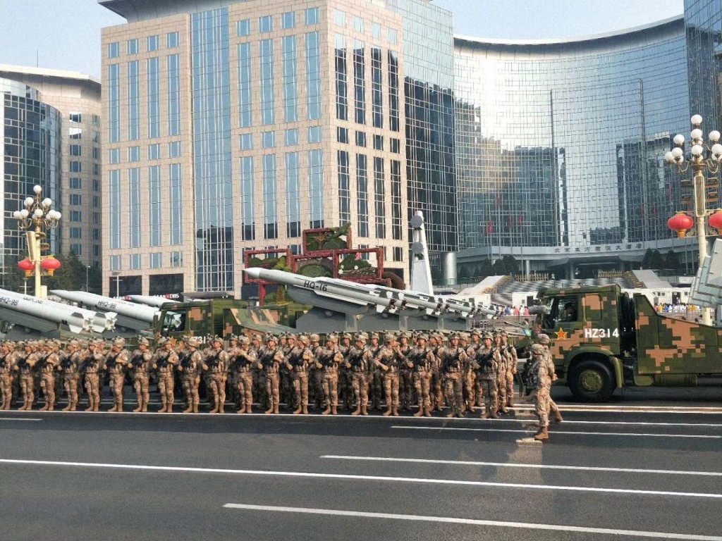 天安门广场将有阅兵仪式。