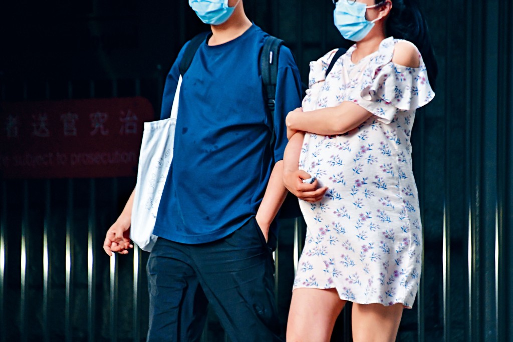 有人口政策學者和人力資源顧問認為,侍產假增加相信對促進出生率有幫助。
