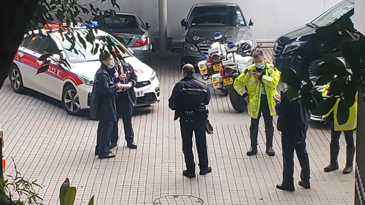 大批警員在場調查。楊偉亨攝