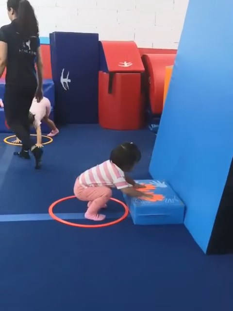 Beryl每個動作都有板有眼。