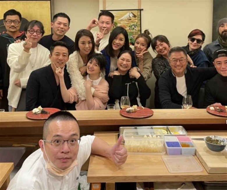 今年3月,心如與老公霍建華一齊為大S同汪小菲慶祝結婚10周年。