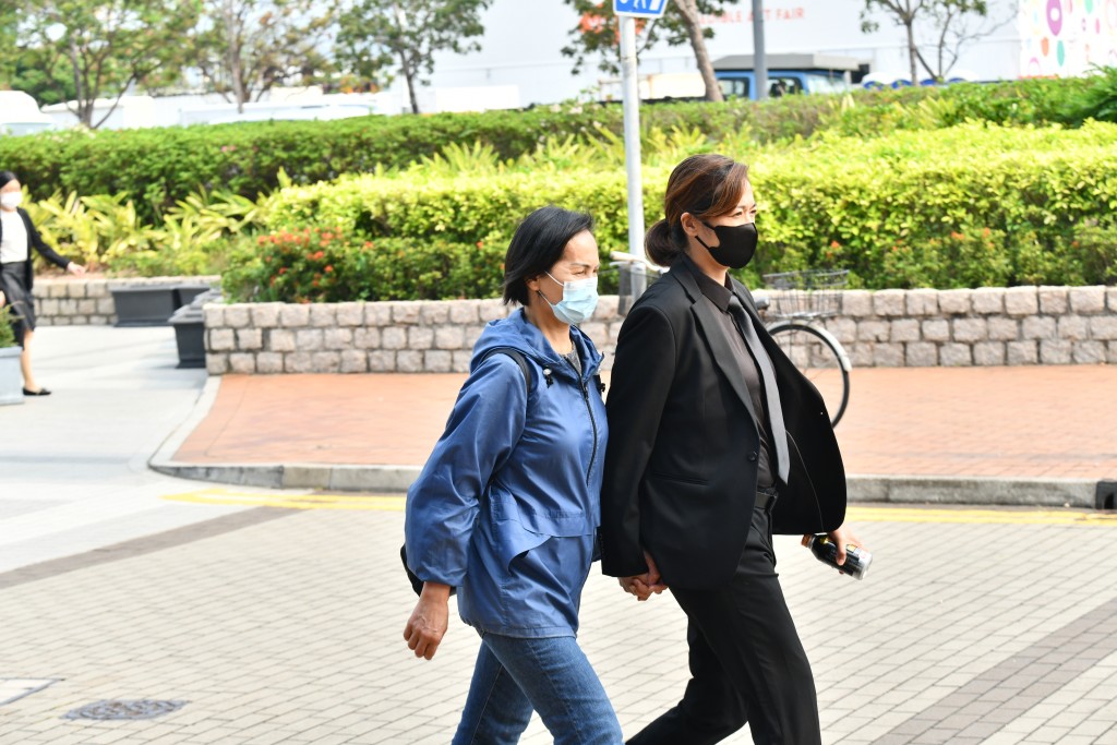 宏昌閣日間座頭鍾瑞霞。 宏昌閣日間座頭鍾瑞霞。