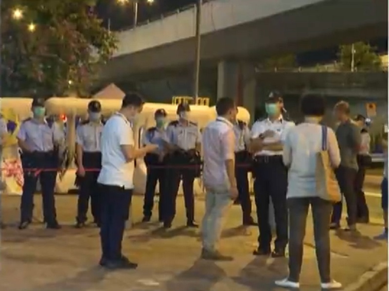 警方加強戒備。無綫截圖