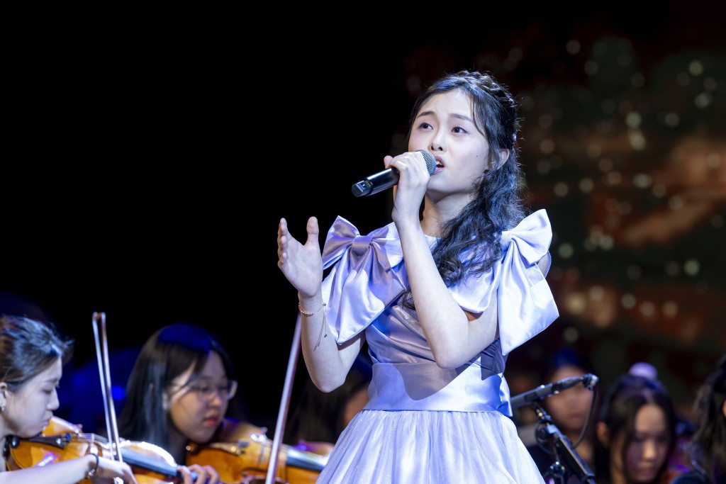 CASH最年輕獲提名作曲作詞人鄺頌芝 世代傳承見證音樂力量 CASH最年輕獲提名作曲作詞人鄺頌芝 世代傳承見證音樂力量