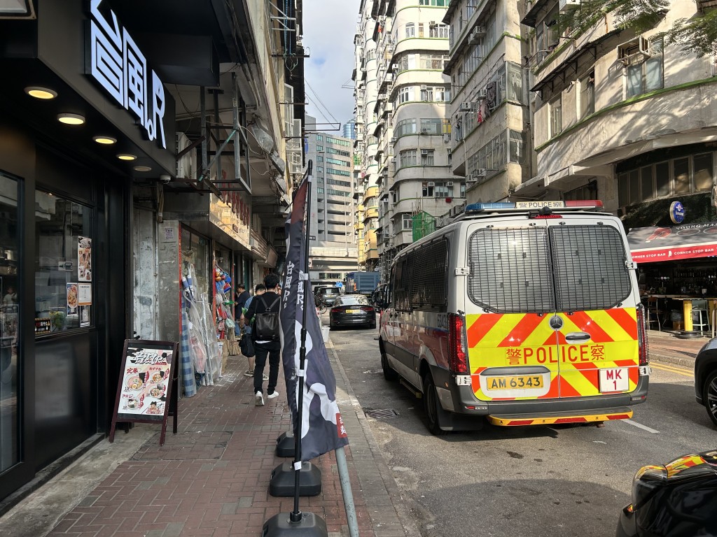 警方到場調查。曾志恒攝 警方到場調查。曾志恒攝