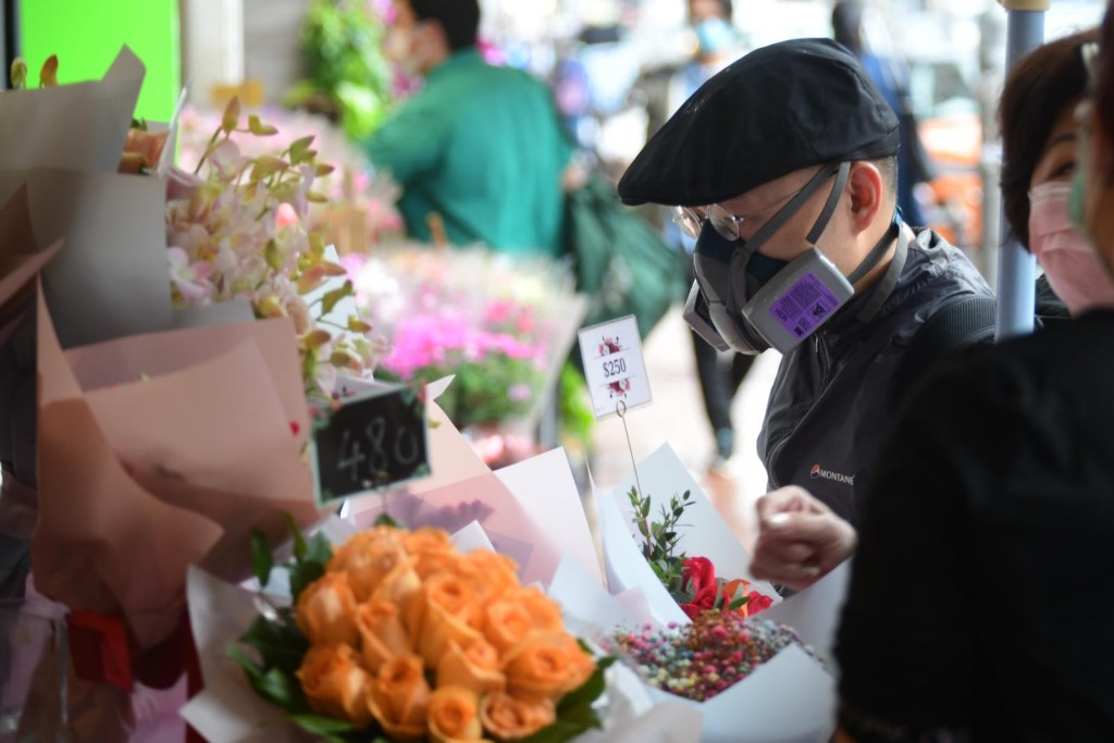 今年花束售價大跌。