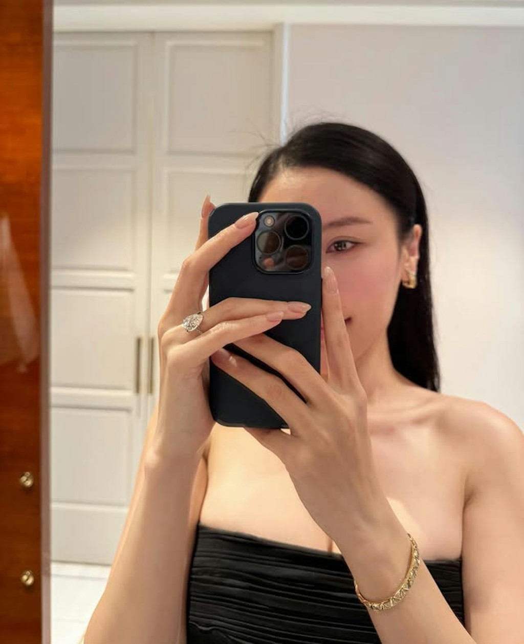 曹思詩未有透露是閃婚與及男友的身份。