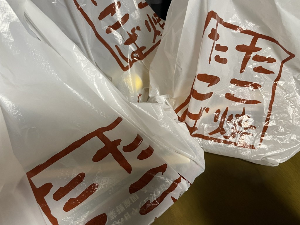 有家長發文表示買給小朋友吃。 X