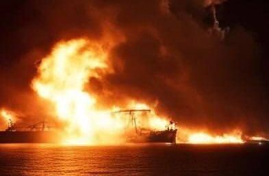 英国油轮Marlin Luanda遭胡塞武装导弹击中，船身起火燃烧。 X平台