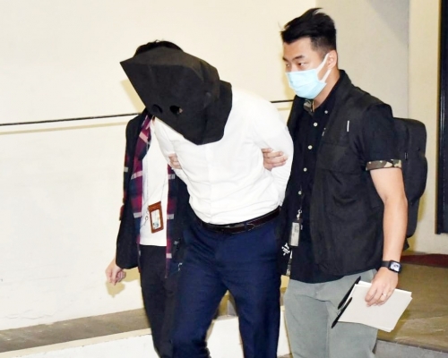 29歲男子涉嫌串謀詐騙被捕。