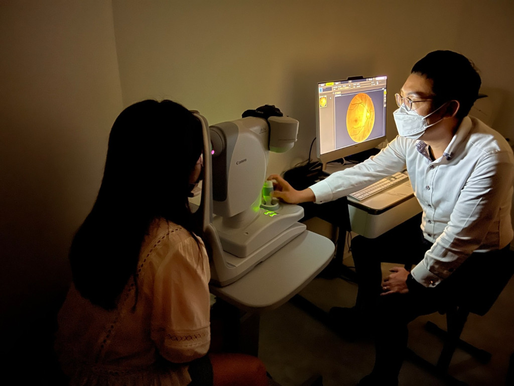 全自動視網膜圖像分析系統（ARIA）是由香港中文大學研發。