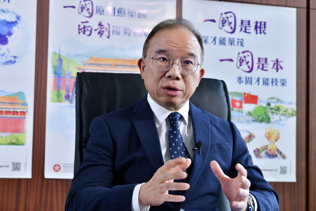 獲終審法院裁定部分勝訴，政府草擬的《同性伴侶關係登記條例草案》亦在曾國衞任內遭到否決。