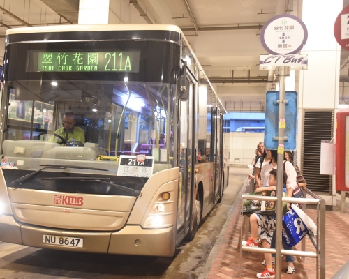 九巴回應表示,十分重視行車安全,以乘客、車長及所有道路使用者的安全為首位。資料圖片