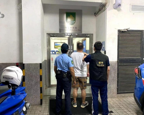 澳門一名酒店文員，涉嫌偷拍女同事裙底被捕。澳門治安警圖片