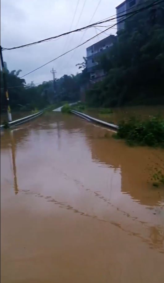 廣西玉林14日晚受颱風帶來大暴雨，發生水浸及山泥傾瀉，造成3死。抖音