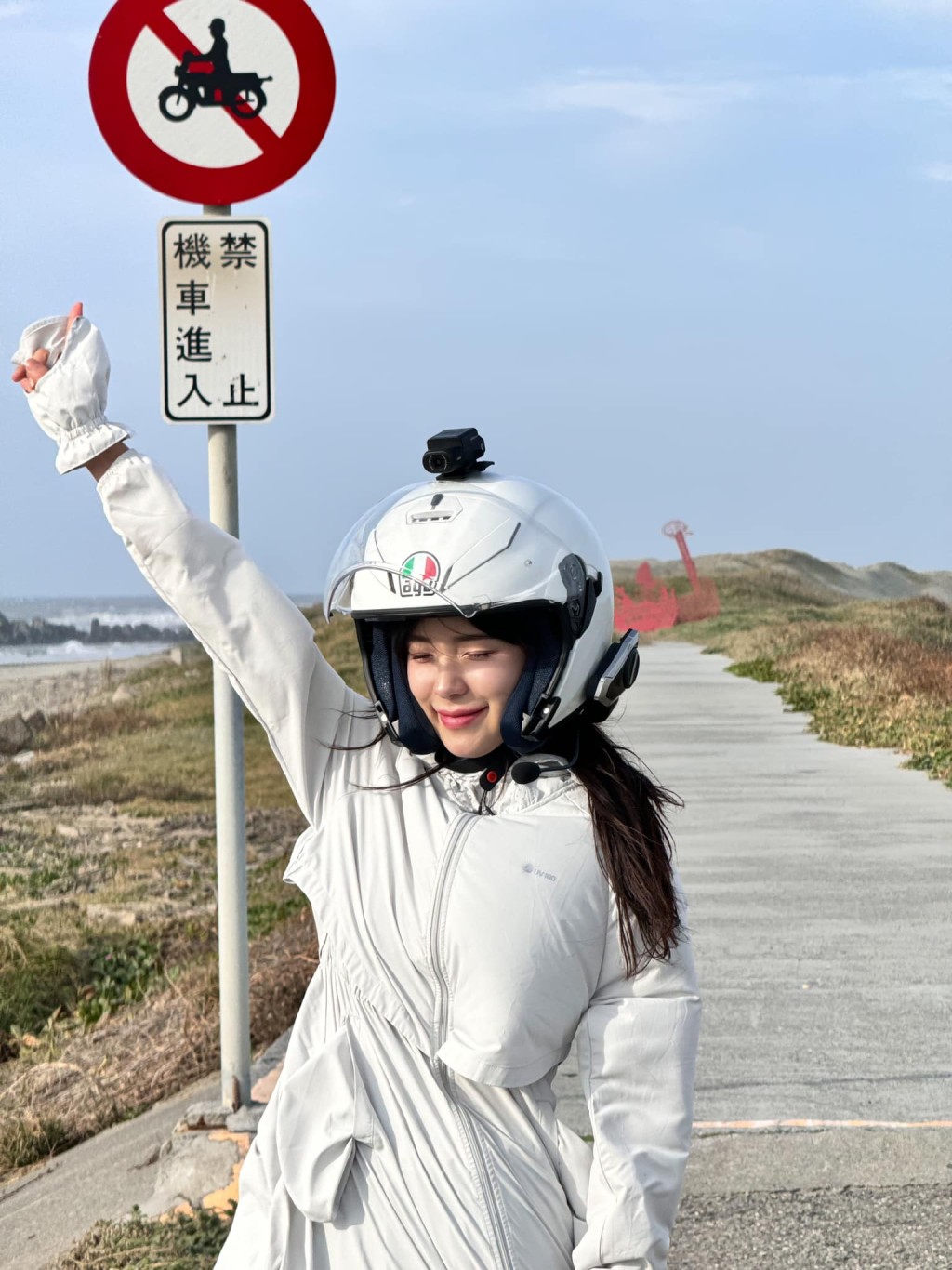 李多慧日前以揸电单车方式展开五日台湾环岛之旅。