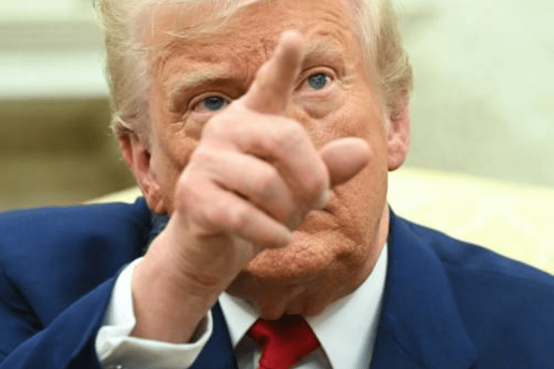 美國總統特朗普周一（7日）於其社交平臺Truth Social再度警告，指若中國不撤回針對美國的反制關稅措施，美方將於本月9日起，對中國實施額外50%關稅，並中止一切關稅談判。法新法