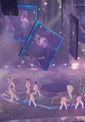 MIRROR上周四舉行第4場演出時,發生嚴重意外事故。
