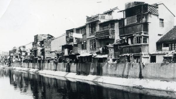 「兩灣一宅」曾是上海內環線內規模最大、棚屋最集中的區域。 網上圖片