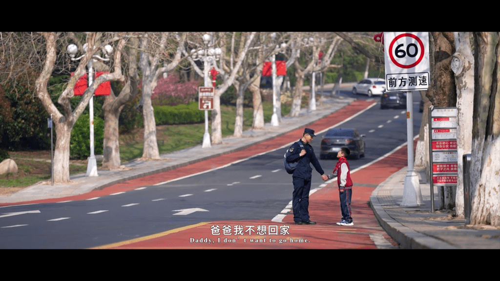 解放军海军宣传片《向大洋》，片尾彩蛋疑暗示台湾回归。