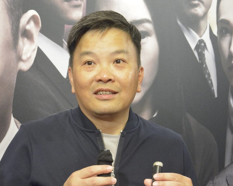 麦兆辉大赞财政预算案加大投资电影是好事。