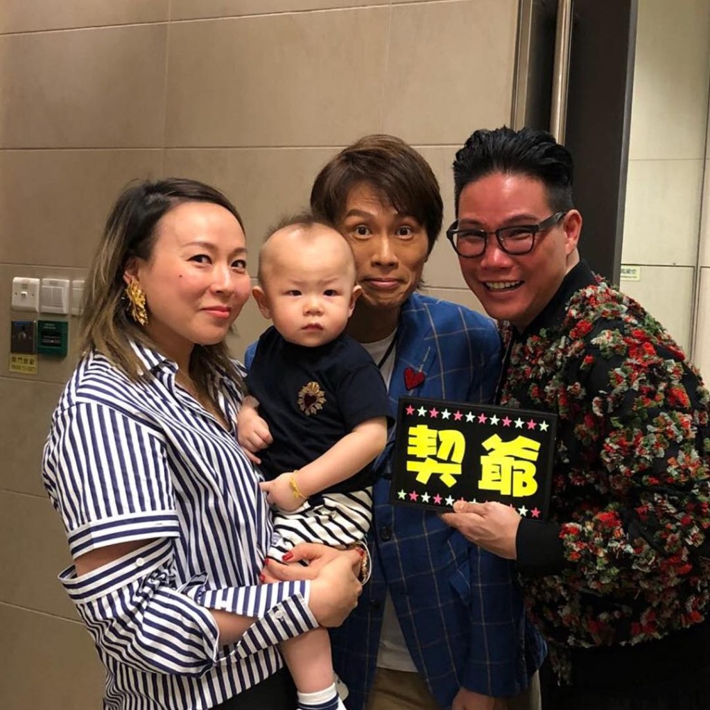 黄子华做苏康儿子契爷，他日可以把栋笃笑真传留给契仔。