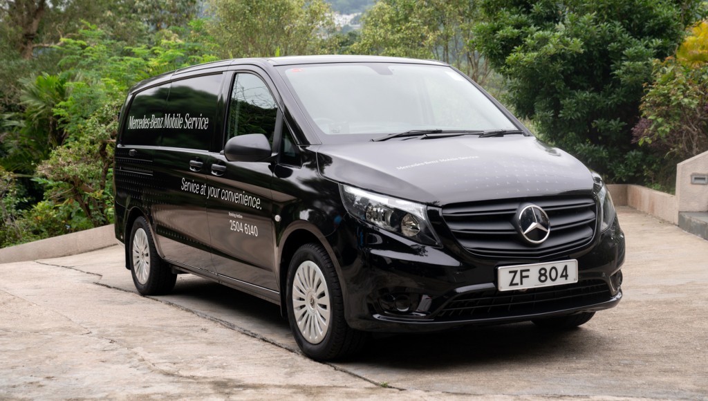 平治Mercedes-Benz香港推出全新Mobile Service服务，图为全港独一无二的Vito流动服务车，因应香港环境选用标准顶型号。