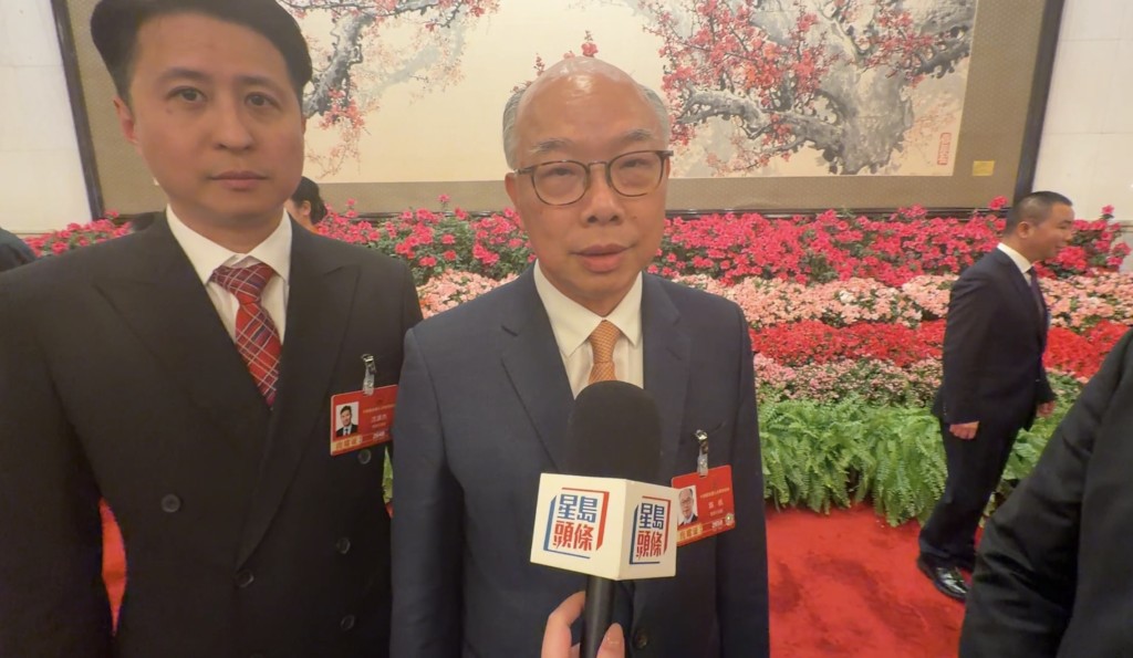 港區人大代表陳帆（右）。郭詠欣攝