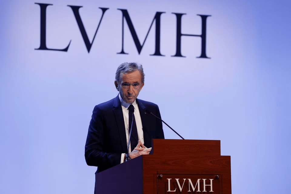 富豪排行榜中名列第2位的是奢侈品牌路易威登集团（LVMH）行政总裁阿尔诺（Bernard Arnault）。路透图
