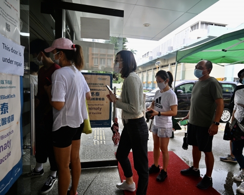 單日新增逾4000人打針。資料圖片