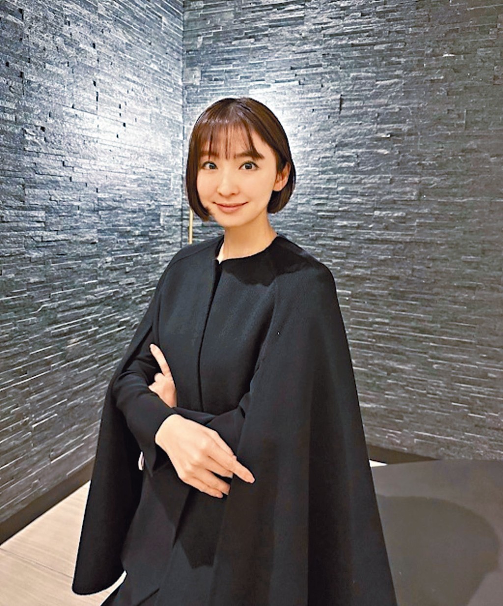 篠田麻里子被踢爆以「月經APP」記錄偷情次數，結果被老公發現。