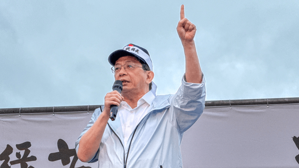 前台大校長管中閔上台講話。中時 前台大校長管中閔上台講話。中時