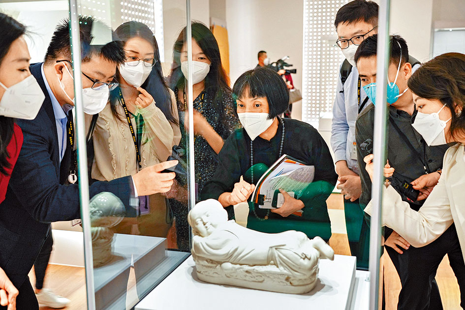 教育局與故宮文化博物館合作,為中史科教師安排展覽導賞。圖為館方早前安排傳媒導覽。