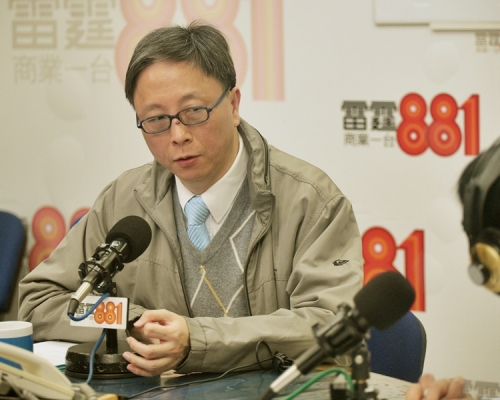 港大感染及傳染病中心總監何栢良。資料圖片