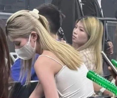 MC張天賦緋聞女友Cherry，現身MC內地個唱，宣示主權。