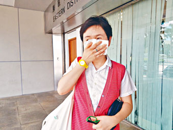 被告赖容被裁定表证成立。