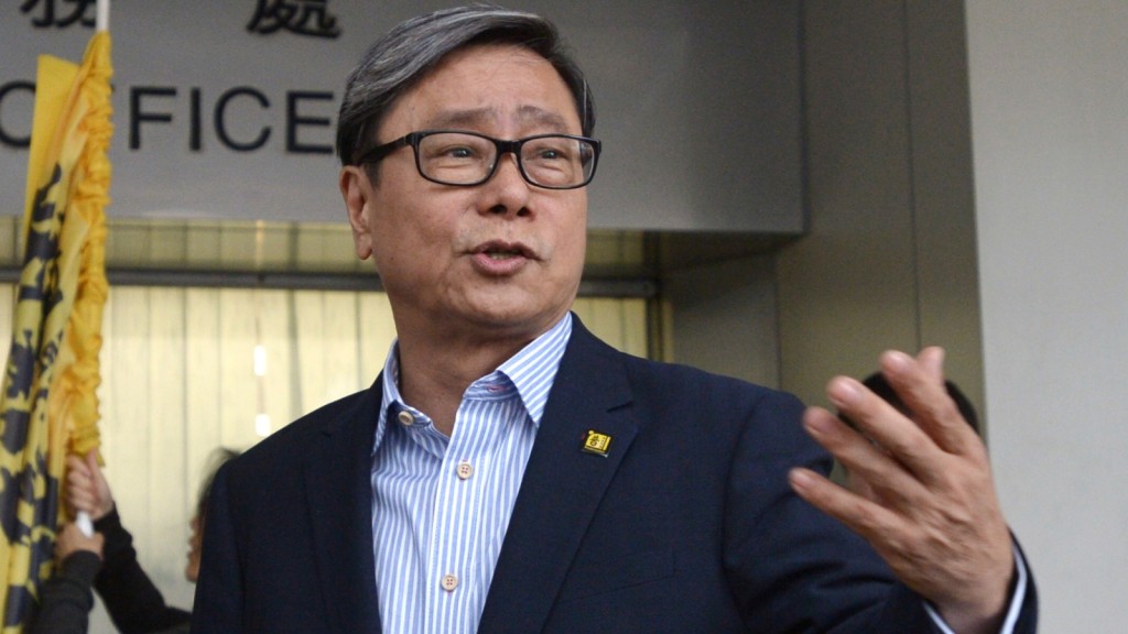 黃毓民創辦《癲狗日報》。資料圖片