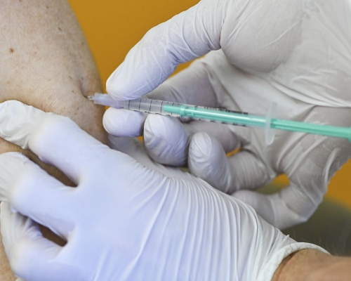 加國首現接種阿斯利康疫苗後血栓致死個案。AP圖片