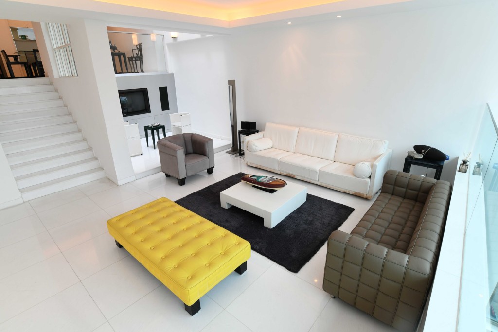 大廳面積寬敞,廳堂樓底高曠,空間感十足。