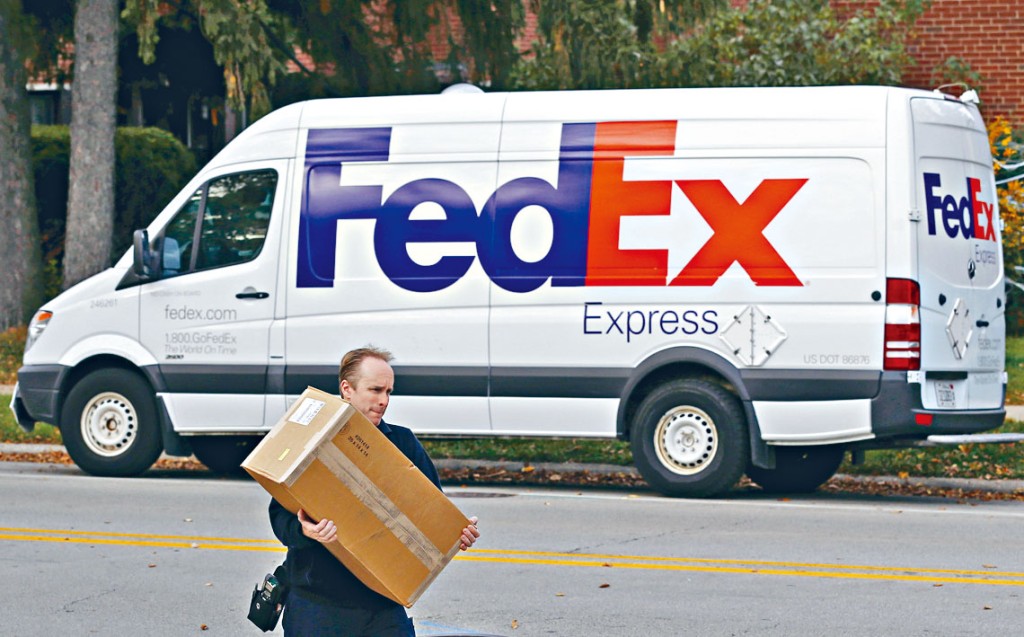 FedEx稱退回裝有華為手機的包裹,是因「操作失誤」所致。